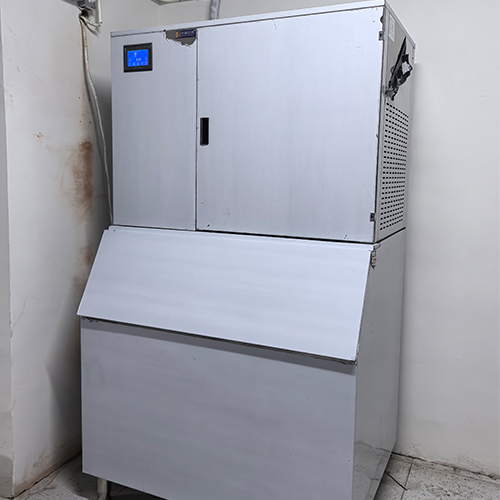 1噸片冰機(jī)交付新疆食品廠客戶